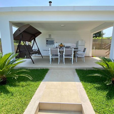 Villa Liana , Private Villa With Pool And Garden Vergia Luaran gambar